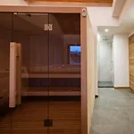 Chalet-spa Le Cervin Chalet