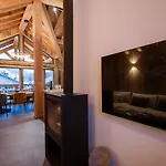 Chalet-spa Le Cervin Chalet *